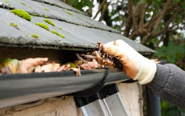 gutter cleaning Coomb Hill, Kent